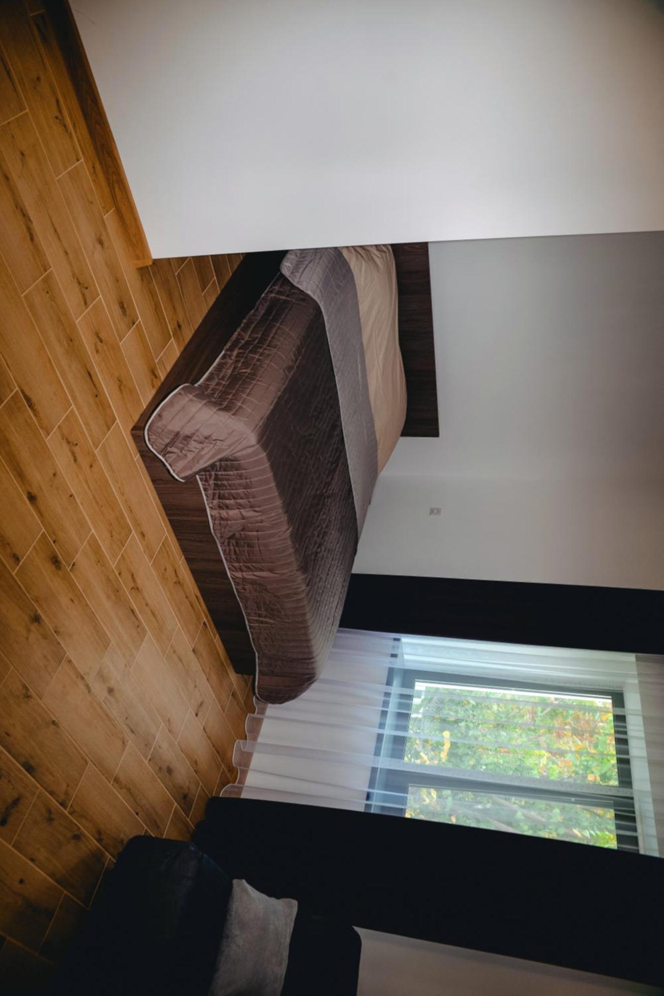Four Rooms Apartments 체르카시 외부 사진